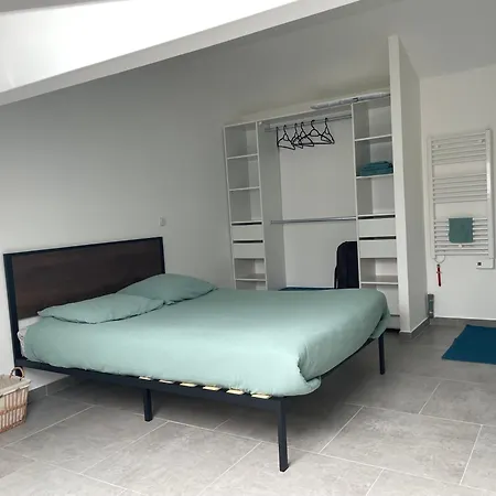 Au Calme Proche Chateau De Launac, Animaparc Lejlighed